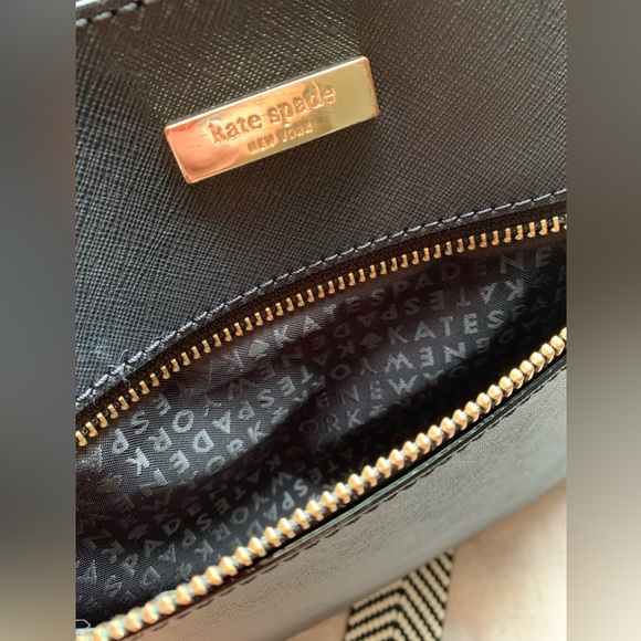 Kate Spade crossbody black leather gold hardware striped strap EUC authentic - Picture 3 of 6